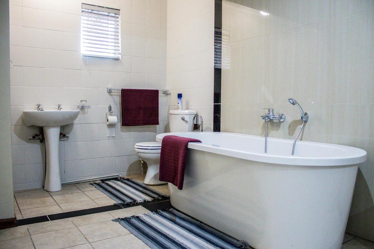 Pro Active Guest House Pretoria Bagian luar foto